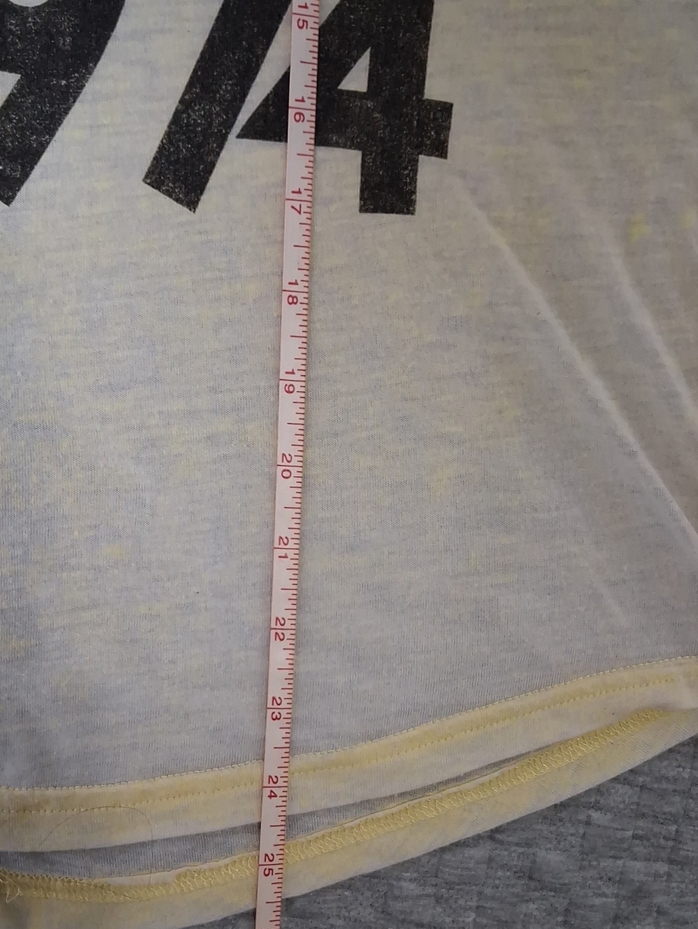 Bowie Tee - Picture 5 of 5